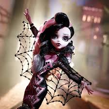 Capricho Monster Draculaura Doces 1 600 Anos Deluxe Edicao De