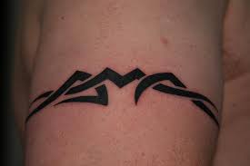 See more ideas about tatuaje pe picior, tatuaje, idei tatuaje. De Unde Pot CumpÄƒra IncÄƒlÅ£Äƒminte IncÄƒlÅ£Äƒminte Tatuaje Barbati Simple Generalpromo Ro