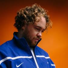 fans · Rossi. · Ross McCormack · DJ · DJ Rossi.