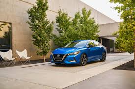 Fuel efficiency, comfort, and style combine for a winning compact sedan. 2020 Nissan Sentra Review Ratings Specs Prices And Photos The Car Connection