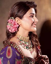 Royal in every stitch! 👑 Hina Khan stuns in a lehenga crafted in rich  shades of pink