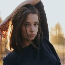 Evie Harrison's Instagram, Twitter & Facebook