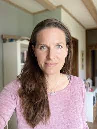 Veronica Babin's Instagram, Twitter & Facebook