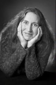 My Teenage Werewolf: A Mother, a Daughter, a Journey Through the Thicket of  Adolescence: Kessler, Lauren: 9780143119456: Amazon.com: Books