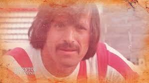 Jacinto Cabrera: Pintaba su casa y terminó en un avión con la selección