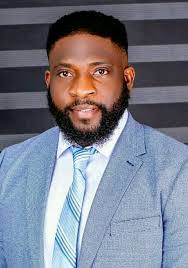 Anthony Moen's Instagram, Twitter & Facebook