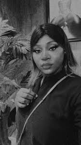 Guys open discussions What are things you shouldn't do when you are in a  relationship? Mina:You dont Go around commenting