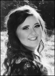 Chloe Downs's Instagram, Twitter & Facebook