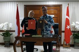 Permasalahannya adalah, pimpinan yang mendorong seorang perawat bekerja sangat bervariasi dan berbeda kapabilitasnya satu dengan lainnya. Kerja Sama Kesejahteraan Sosial Dijalin Indonesia Turki Antara News