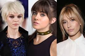 Questo stile potrebbe sembrare troppo strutturato, ma è un vero e proprio inno alla naturalezza. Frangia Lunga Le Piu Belle Alle Quali Ispirarsi Diredonna