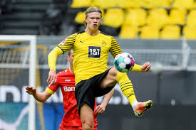 Erling braut haaland joined borussia dortmund with the transfer fee of €20 million from red bull salzburg recently in january 2020. Report Bvb Turns Down Chelsea Offer For Erling Haaland Fear The Wall