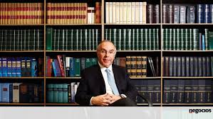 O comentador fala sobre o desconfinamento, a vacinação, a maçonaria e as eleições autárquicas. Luis Marques Mendes E O 17 Âº Mais Poderoso De 2018 Poderosos 2018 Jornal De Negocios