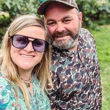 If you pay at Yak and Yeti using a Landrys gift card, can you use said gift  card to leave tip with?