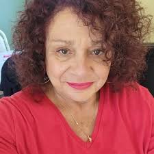 JoAnn Bloom (@joseybloomin)