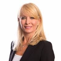 Kara Hobbs's Instagram, Twitter & Facebook