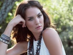 Alexandra Loeb's Instagram, Twitter & Facebook