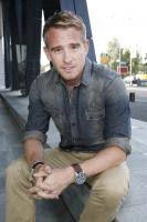 The nine contestants have to complete a series of challenges. Reni Van Maren
