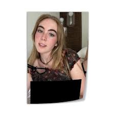 Amazon.com: Model Grace Charis Poster Sexy Hot Girl Poster Big Boobs Poster  Room Decoration PosterWall Poster Art Canvas Printing Gift Office Bedroom  Aesthetic Poster 24x36inch(60x90cm) Unframe-style: Posters & Prints