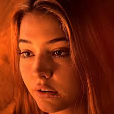 Outer Banks Character Spotlight: Sara Cameron