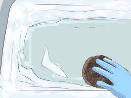 Tubs that are in a sorry state should be spiffed up asap by using a bathtub cleaner on a regular schedule. 3 Ways To Clean Tough Stains From A Bathtub Wikihow