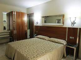 Werfen sie einen blick in unsere galerie, überzeugen sie sich von den authentischen gästebewertungen und buchen sie jetzt mit preisgarantie. Gran Hotel Corona Sol Ab 46 6 5 Bewertungen Fotos Preisvergleich Salamanca Spanien Tripadvisor