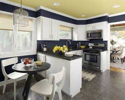 Warna berbeda ini menjadi pencuri perhatian yang memikat di dapur minimalis modern 2016. 7 Trik Buat Kreasi Dapur Minimalis Modern 2016 Kitchen Design Kitchen Colors Stylish Kitchen