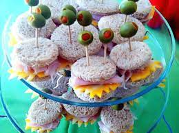 11 Last Minute And Easy Halloween Party Snacks Recipe Easy Halloween Party Snacks Halloween Party Snacks Monster Baby Showers