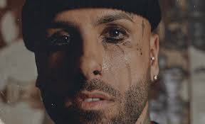 Nicky Jam lanza "Ojos Rojos"