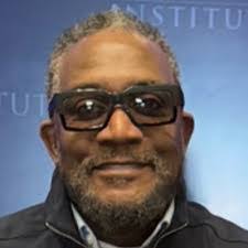 Shelly Drake's Instagram, Twitter & Facebook