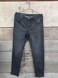 Supercómodos y a la moda. Knit Denim Pants Women S Fashion Bottoms Jeans On Carousell