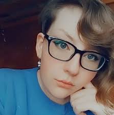 Is crumbl cashless? Because all I have is cash and I want the molten lava 🥹