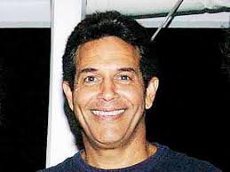 Raymond Rousseau's Instagram, Twitter & Facebook