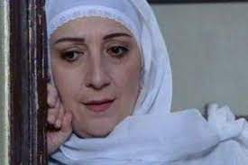 بينما تكافح فريال التنفس في كيس ، تدخل ماهدفران للغرفة. Ù‡Ù„ Ø³ØªØ´Ø§Ø±Ùƒ ÙØ±ÙŠØ§Ù„ Ø®Ø§Ù†ÙˆÙ… ÙÙŠ Ø¨Ø§Ø¨ Ø§Ù„Ø­Ø§Ø±Ø© 6