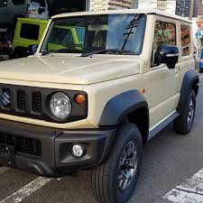 pin na doshci offroad