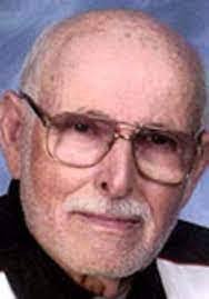 Elizabeth Dunson's Instagram, Twitter & Facebook