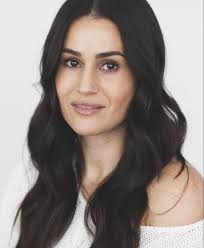 Emily Wolf's Instagram, Twitter & Facebook