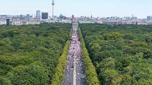 Cinema city nový smíchov, nedeľa 1. Nach Corona Demo In Berlin Fake News Uber Zahl Der Teilnehmenden Tagesschau De