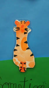 Footprint Tigger From Winnie The Pooh Disney Crafts For Kids Footprint Art Animal Art Projects