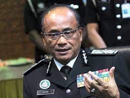 Saya yang menurut perintah, ( wong fung chuo). Saya Menurut Perintah Sakib Semasa Mstar