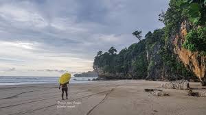 Penataan taman kelinci sangat indah. Sekeping Surga Itu Bernama Sawarna Part Iv Pantai Goa Langir Dan Karang Bokor Cliff