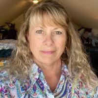 Lisa Callen's Instagram, Twitter & Facebook