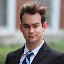 Loan Originator Adrian Fernandez