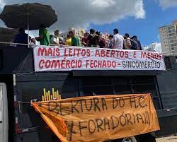 Em 15 de março foram 12 mil pessoas; Manifestantes Fazem Protesto Pela Reabertura Do Comercio E Por Mais Leitos Em Bauru Bauru E Marilia G1
