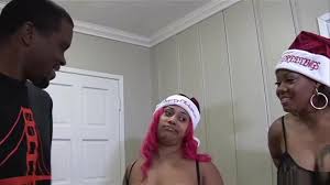 Pinky and Pursuajon Holiday Threesome