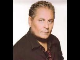 «μπήκε η ρίτα σακελλαρίου στο καμαρίνι και μου όρμησε»! Filan8rwpikh Ekdhlwsh Zafeirhs Melas Sto 8erino 8eatraki Serrespost