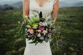 These types are divided on the basis of the size and the structure of the bouquet. 27 Wildflower Bouquets For A One Of A Kind Bride