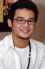 Alwyn uytingco (born february 11, 1988 in quezon city) is a filipino actor. Alwyn Uytingco Age