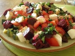 Salade De Courgettes Tomates Betteraves Et Mozarella Recette Salade Courgette Courgette Tomate Betterave Salade