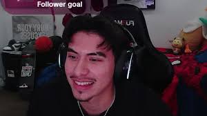 Anthony Pinho (@anthonypinho1) vysiela LIVE