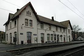 Według danych z roku 2005 gminę. Sarpsborg Station Wikipedia